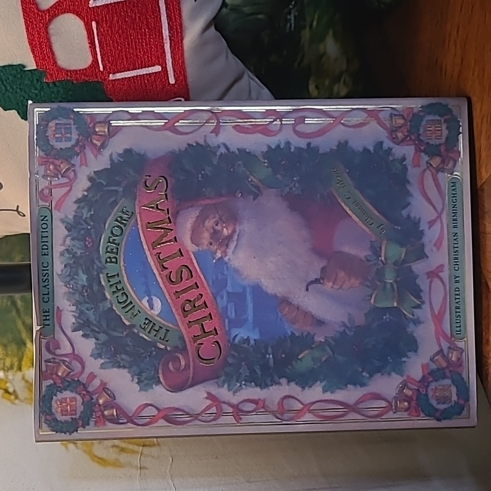 Classic Edition The Night Before Christmas hard cover book